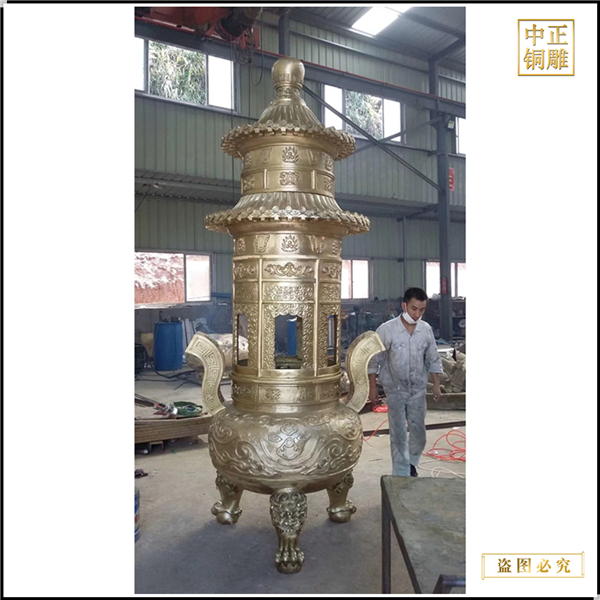 4.鑄造廠供應(yīng)祠堂鑄鐵香爐.jpg