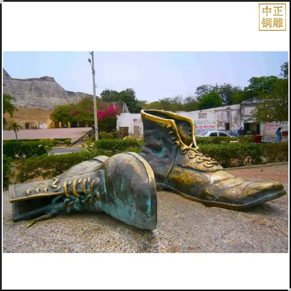 大型鞋子廣場(chǎng)景觀雕塑